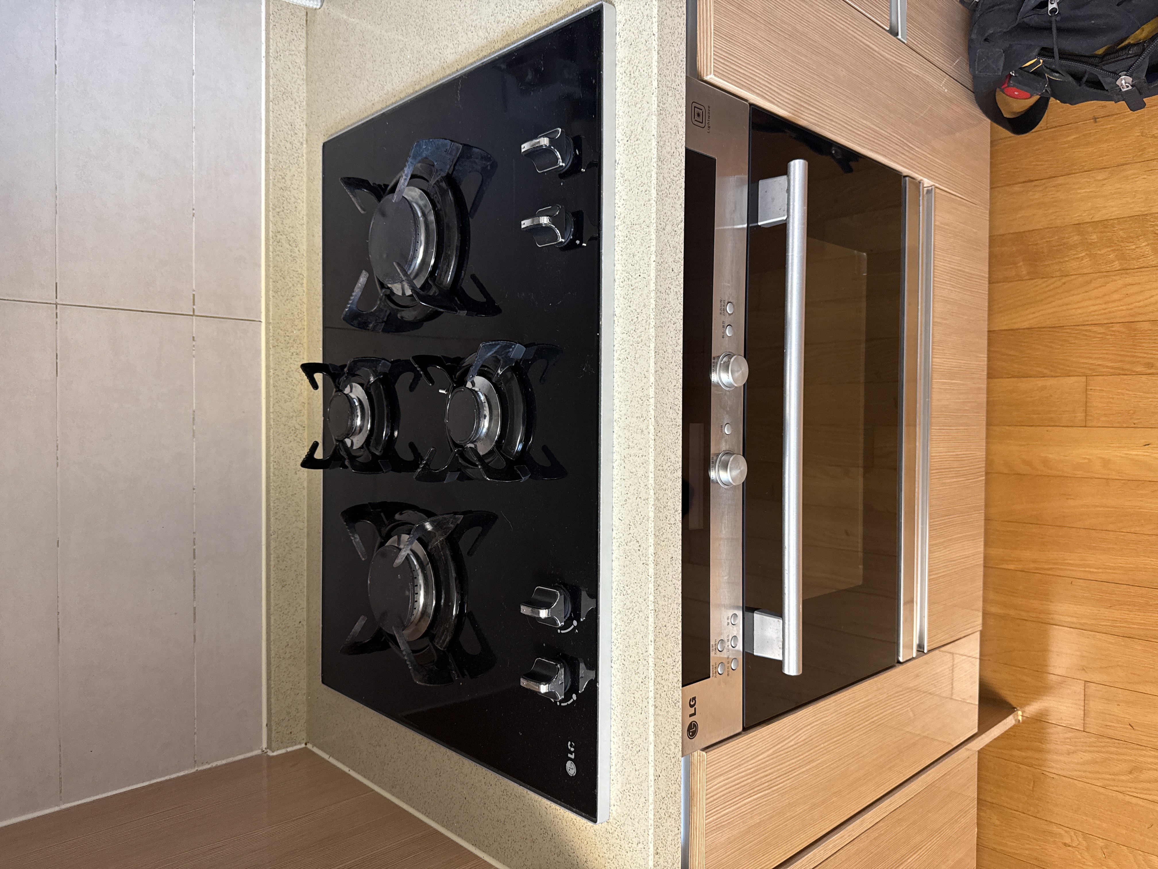 교체 전 - 오래된 LG 블랙 가스레인지